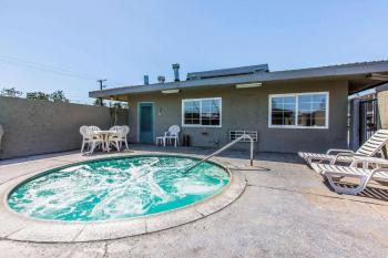 King Room - Accessible/Non-Smoking